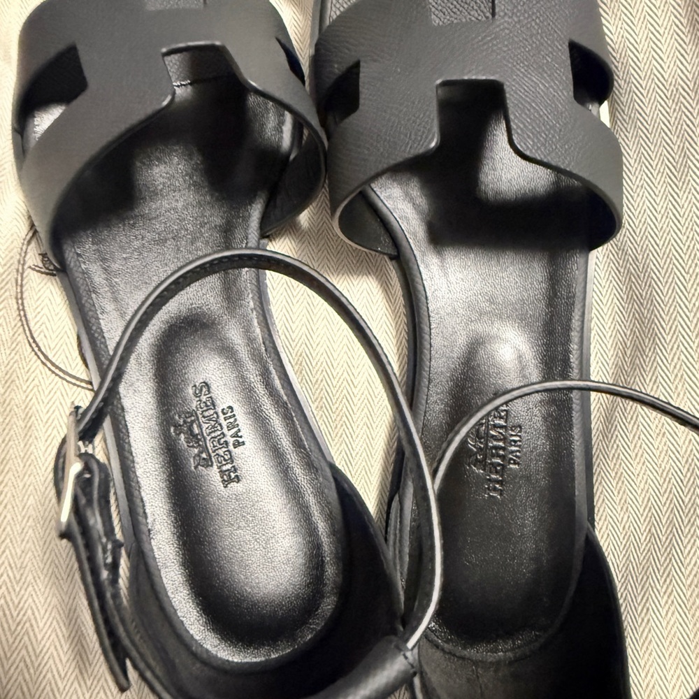 Hermes Santorini Sandals - Picture 7 of 7